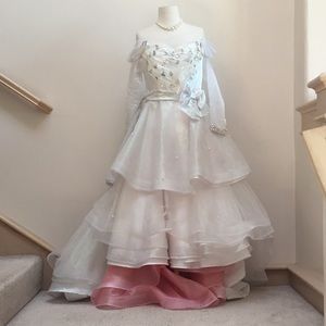 Limited Edition Glinda Replica Costume from Disney